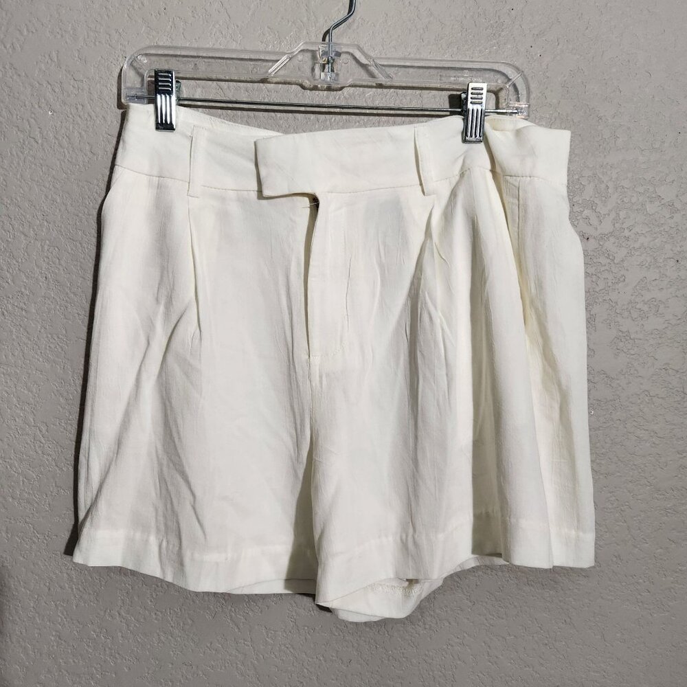 Forever 21 Shorts Large Cream Yellow Womens Pleated High-Waist